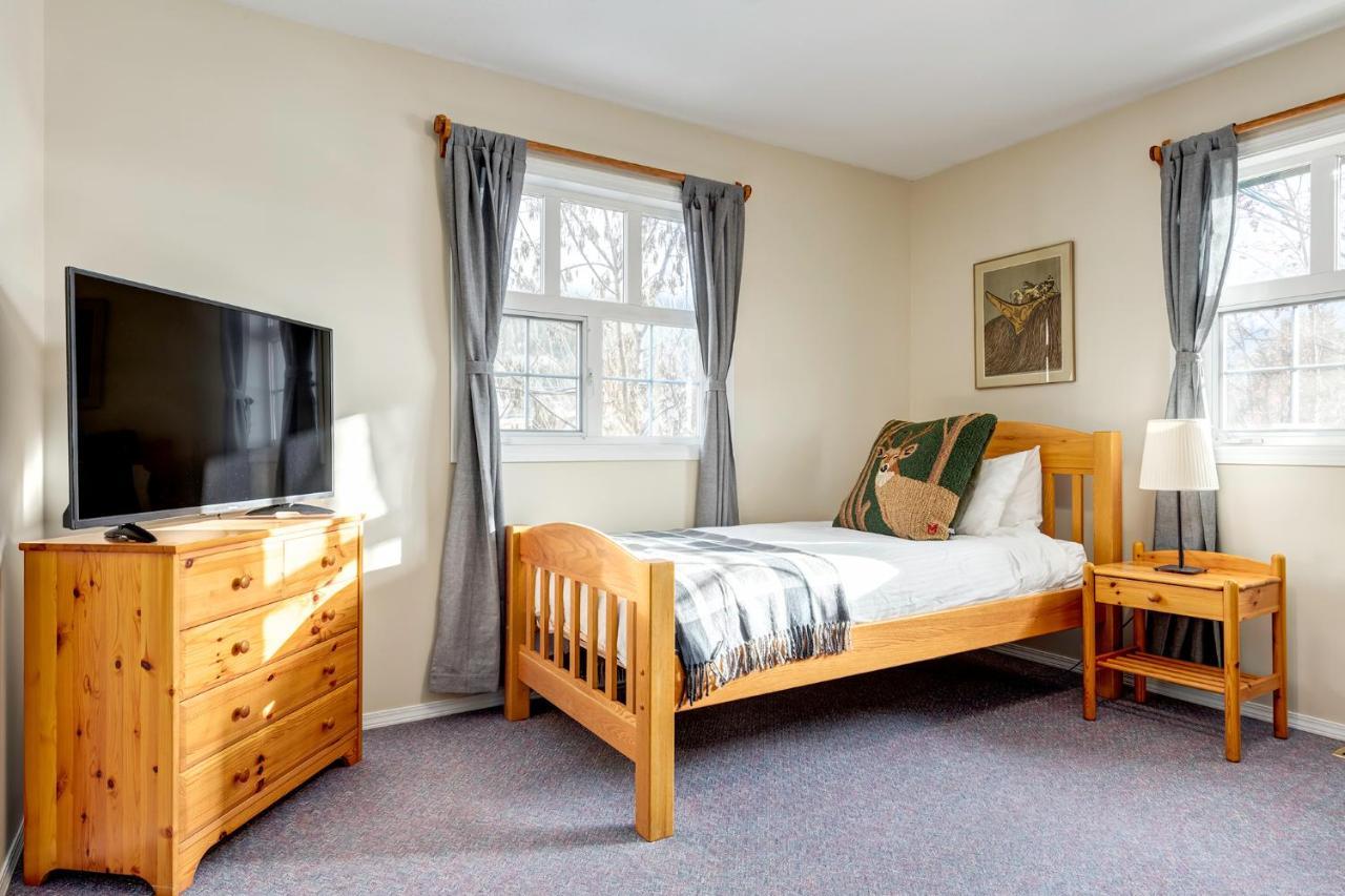 Courthouse Inn Revelstoke Ngoại thất bức ảnh