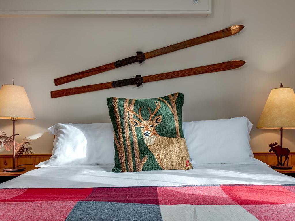 Courthouse Inn Revelstoke Ngoại thất bức ảnh